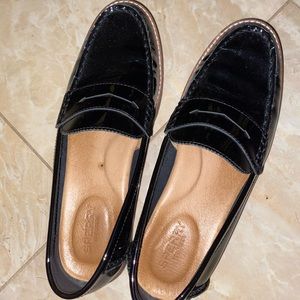 Sperry black patent loafers 8.5  women! So comfy!!